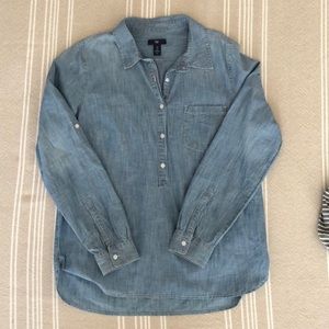 Gap chambray popover shirt